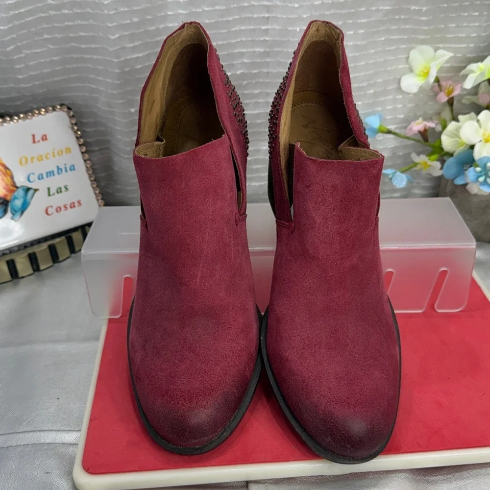 (T0) Naya Womens Valerie RedSuede leather Round Toe Block HeelsAnkle Booties 8M